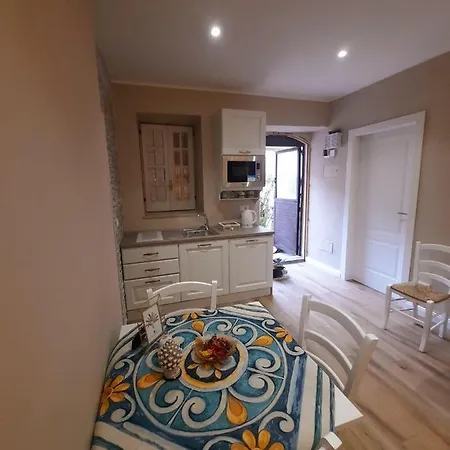 Apartment Ortigiacharmant *