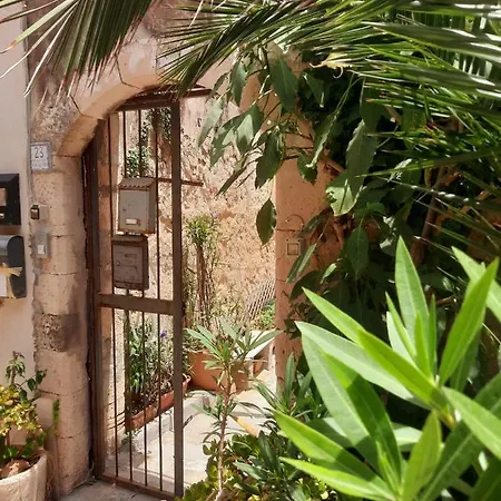 Apartment Ortigiacharmant *